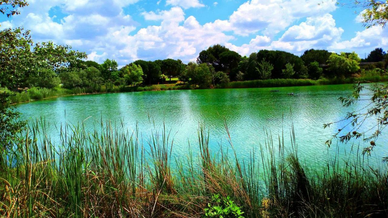 Charmant T2 Climatise Avec Belle Vue , Golf De Pont-Royal Малмор Екстериор снимка